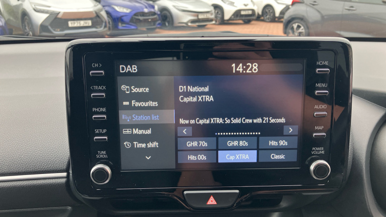 Toyota Yaris 1.5 Hybrid Design 5dr CVT Hybrid Hatchback